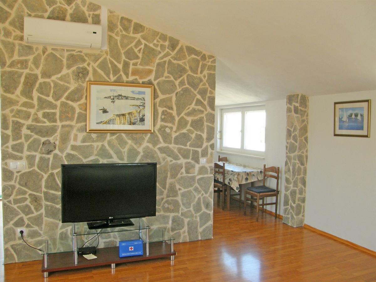 פרימוסטן Apartments Jurica מראה חיצוני תמונה