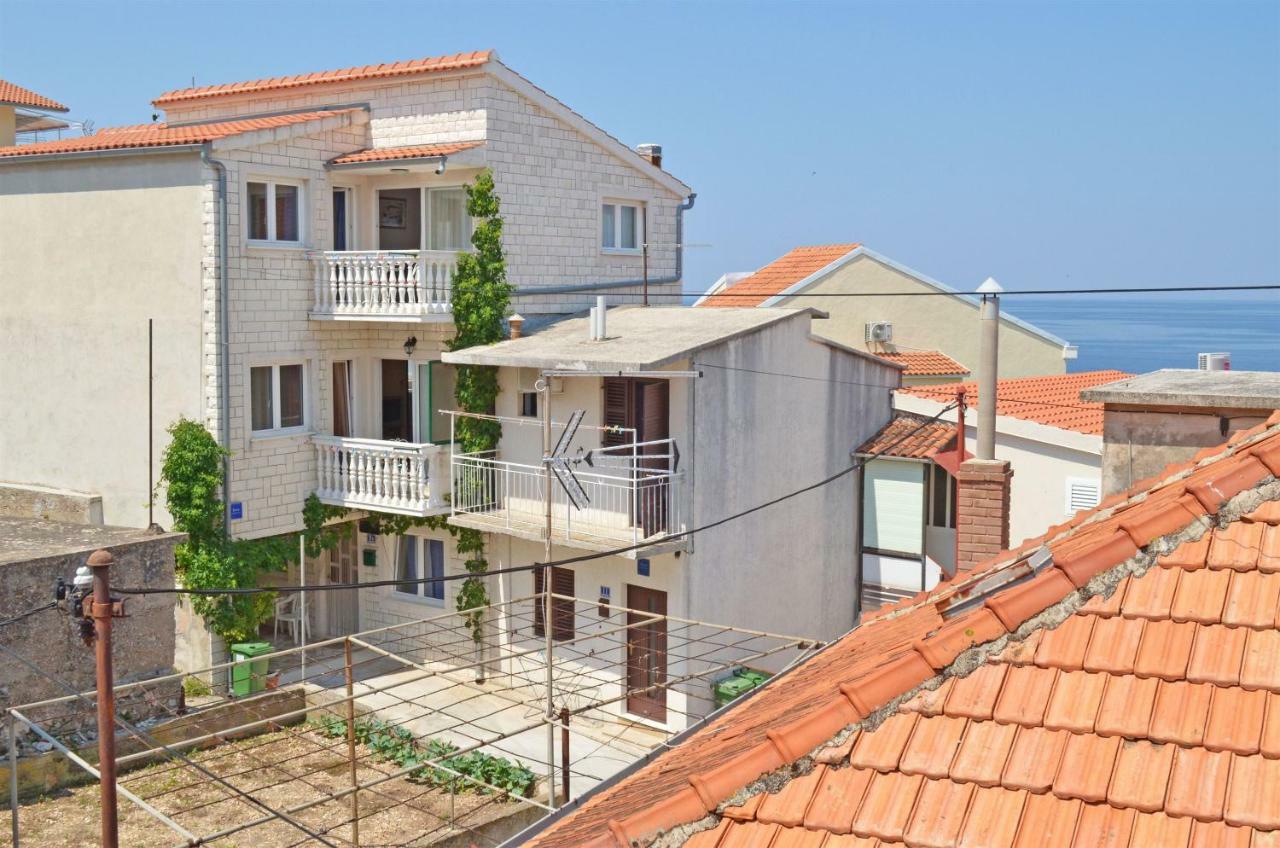 פרימוסטן Apartments Jurica מראה חיצוני תמונה